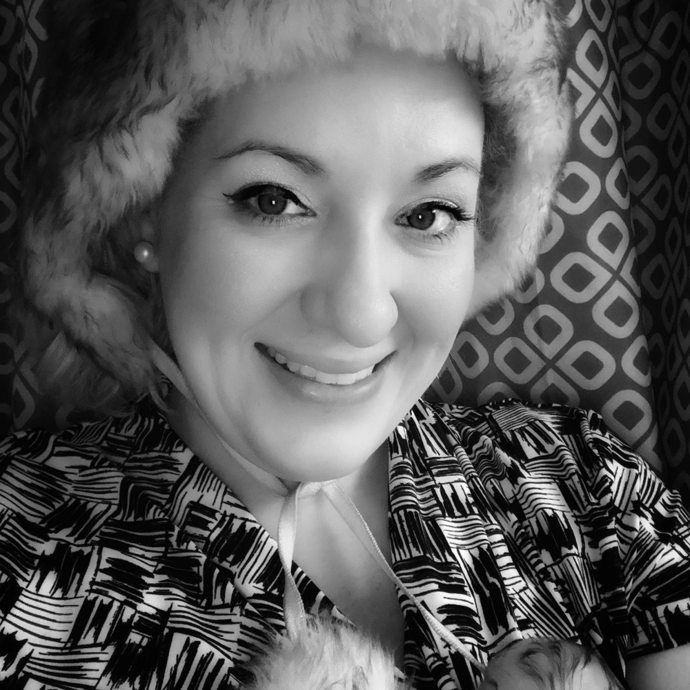 Vintage Bloomingdale’s lambs fur winter hood hat